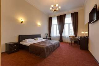 Гостиница  Соло на Фурштатской Санкт-Петербург Люкс с роскошной ванной и кроватью King-size-5